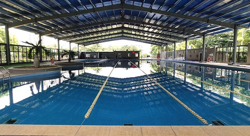 室外游麻豆三级高潮性爱片