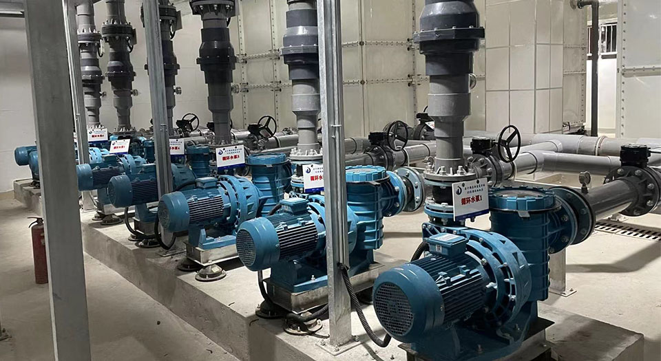 麻豆三级高潮性爱片循环水泵