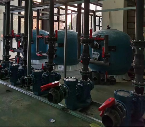 麻豆三级高潮性爱片设备机房安装现场实拍