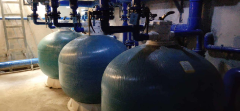 麻豆三级高潮性爱片设备运行中