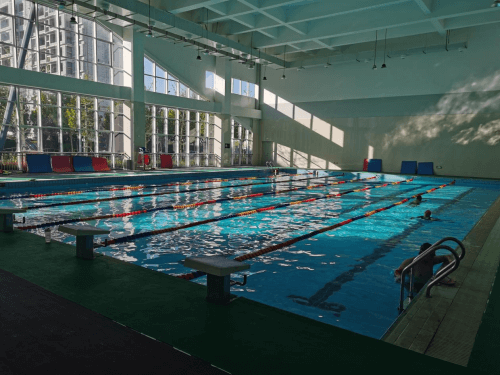 健身中心麻豆三级高潮性爱片