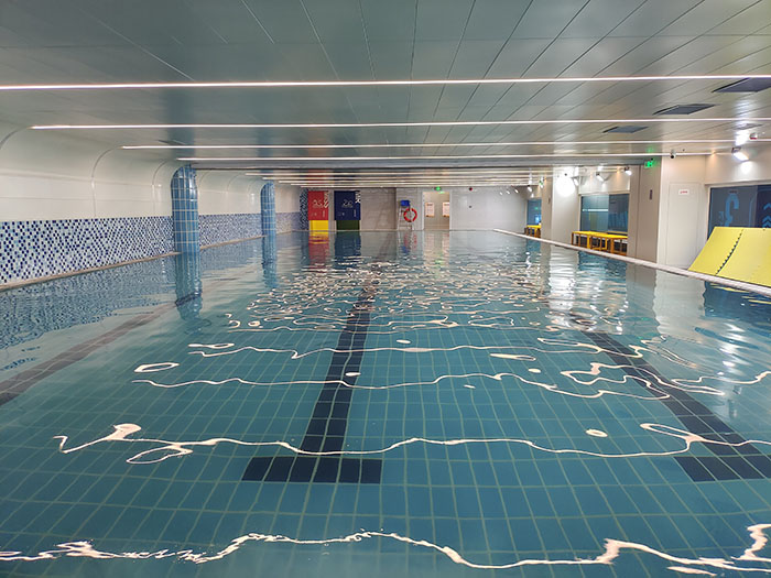 麻豆三级高潮性爱片水处理